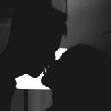 Wie du eine Frau schnell küssen kannst: 7 unschlagbare Tipps
